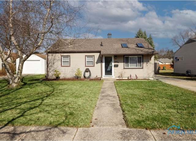 Property at 515 E Indiana Ave, Maumee, OH 43537, 3 beds, 1 bath