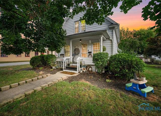 Property at 103 W 8th St, Genoa, OH 43430, 3 beds, 2 baths