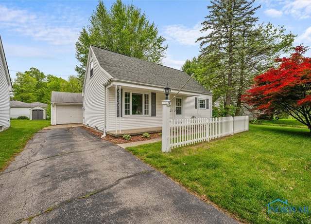 Property at 5169 Calyx Ln, Toledo, OH 43623, 4 beds, 2 baths
