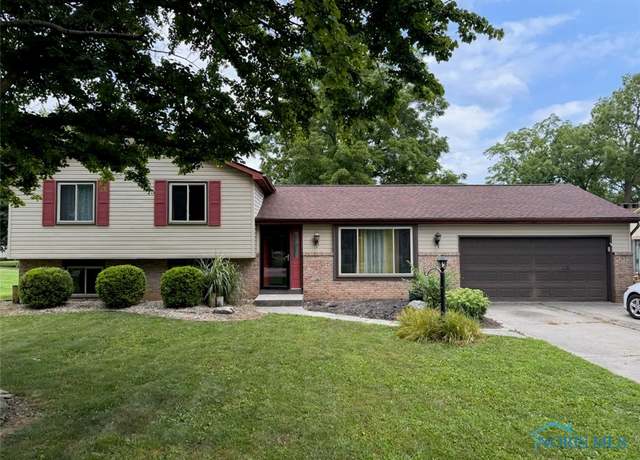 Property at 210 Lakeview Dr, Bryan, OH 43506, 4 beds, 2 baths