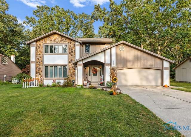 Property at 1839 Sherwood Dr, Defiance, OH 43512, 4 beds, 2.5 baths