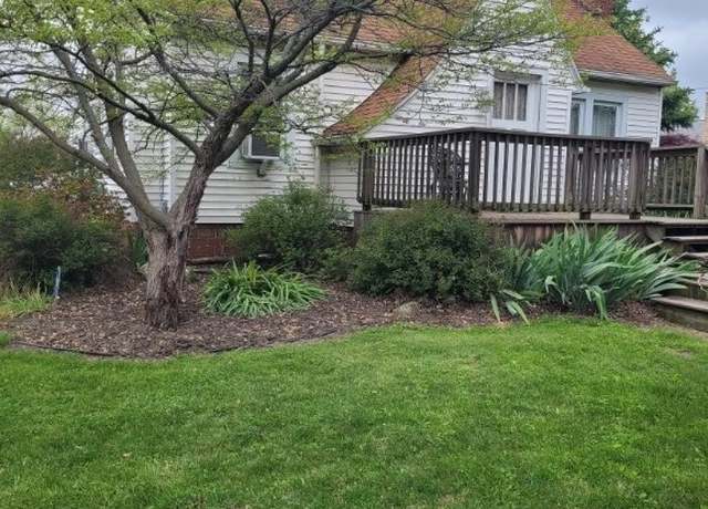 Property at 2412 Tiffin Rd, Fremont, OH 43420, 3 beds, 2 baths