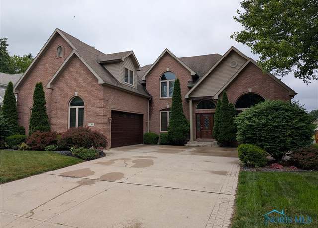 Property at 710 High Pines Dr, Toledo, OH 43615, 4 beds, 4.5 baths