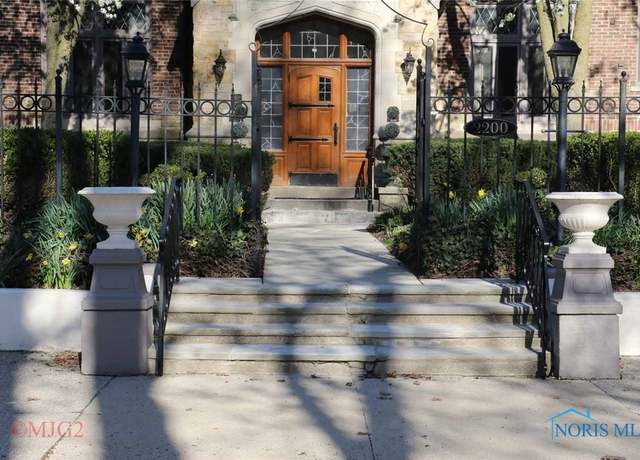 Property at 2200 Scottwood Ave #201, Toledo, OH 43620, 2 beds, 1 bath