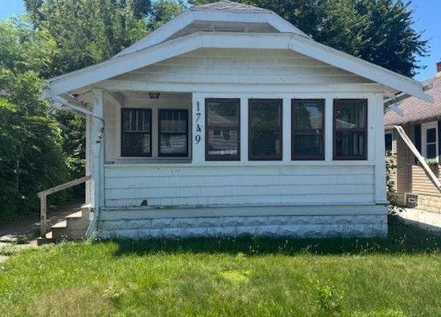 Property at 1749 Berdan Ave, Toledo, OH 43613, 2 beds, 1 bath