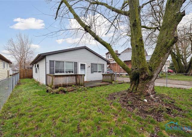 Property at 1606 Primrose Ave, Toledo, OH 43612, 3 beds, 1 bath