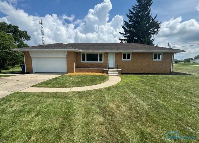 Property at 5001 Black Rd, Monclova, OH 43542, 3 beds, 1 bath