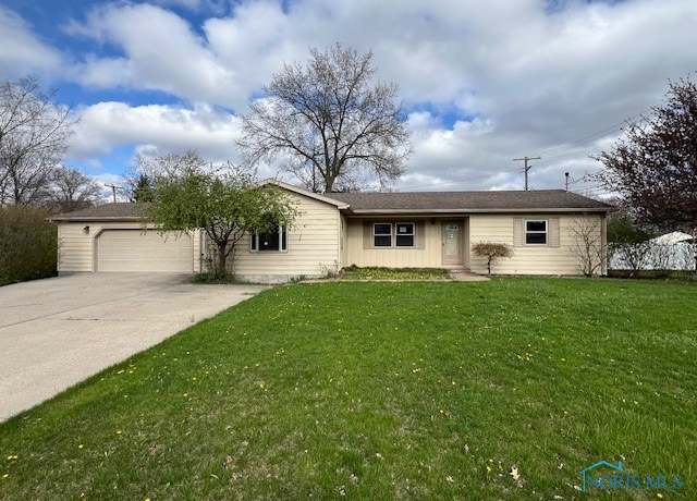 Property at 209 Harding St, Defiance, OH 43512, 3 beds, 2.5 baths