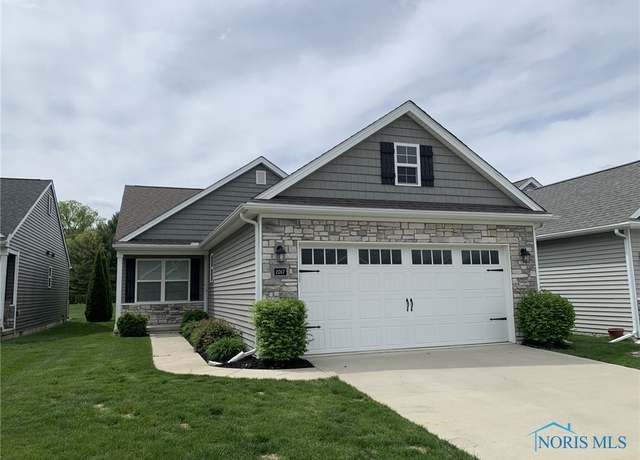 Property at 2017 Fieldbrook Dr, Toledo, OH 43615, 2 beds, 2 baths