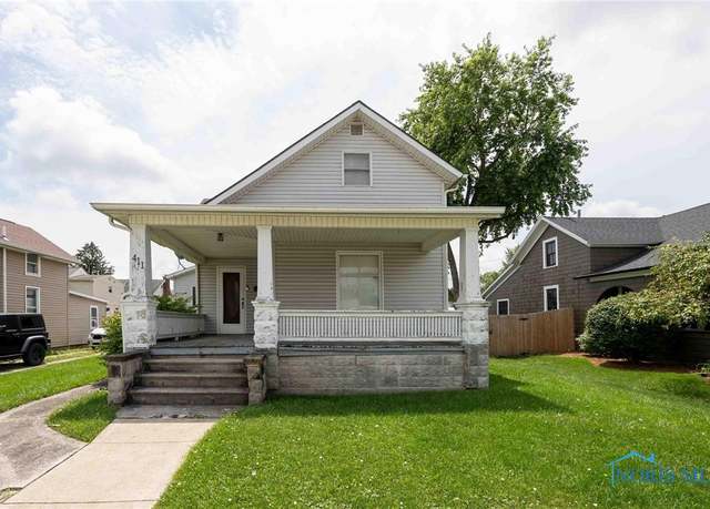 Property at 411 Elm St, Findlay, OH 45840, 3 beds, 2.5 baths