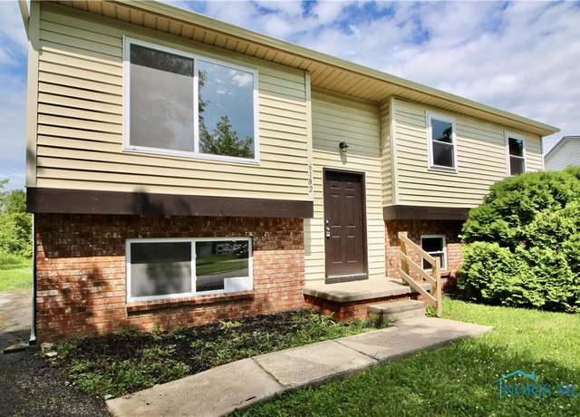 Property at 6182 Old Farm Ct, Toledo, OH 43612, 3 beds, 1.5 baths