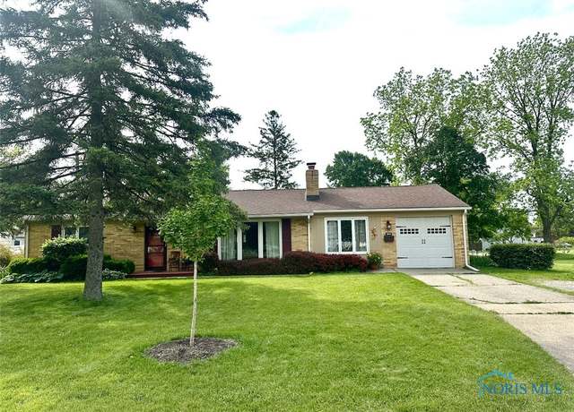 Property at 1602 Trailview Dr, Maumee, OH 43537, 2 beds, 1.5 baths