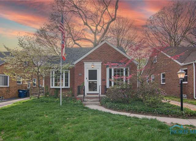 Property at 4441 Woodmont Rd, Toledo, OH 43613, 3 beds, 2 baths
