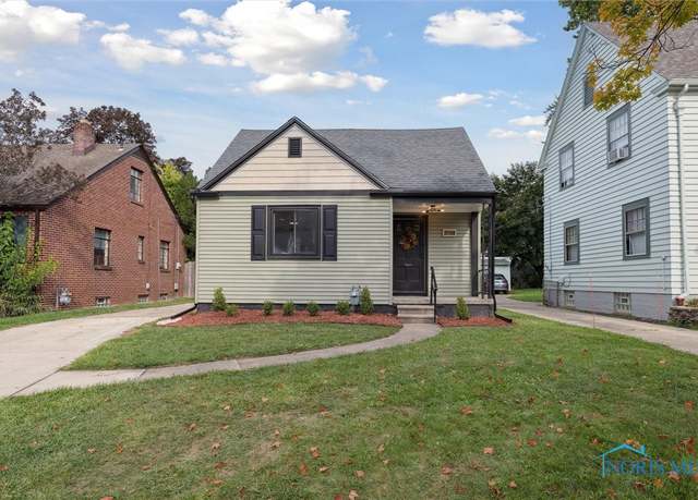 Property at 2736 Northwood Ave, Toledo, OH 43606, 4 beds, 2 baths