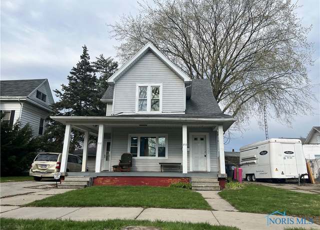 Property at 810 Euclid Ave, Toledo, OH 43605, 4 beds, 2 baths