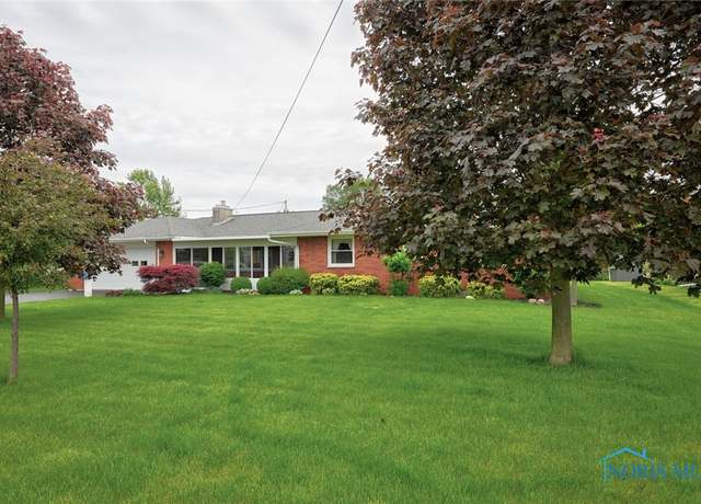 Property at 2534 Blanchard Ave, Findlay, OH 45840, 3 beds, 1.5 baths