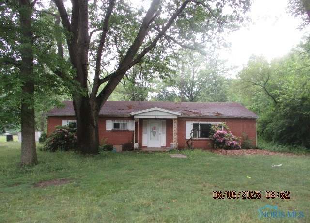 Property at 100 S Crissey Rd, Holland, OH 43528, 3 beds, 2 baths