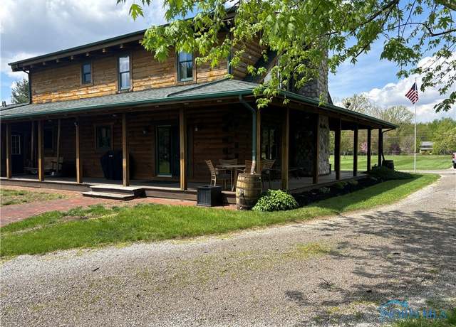 Property at 11961 Oak River Ln, Whitehouse, OH 43571, 2 beds, 2 baths