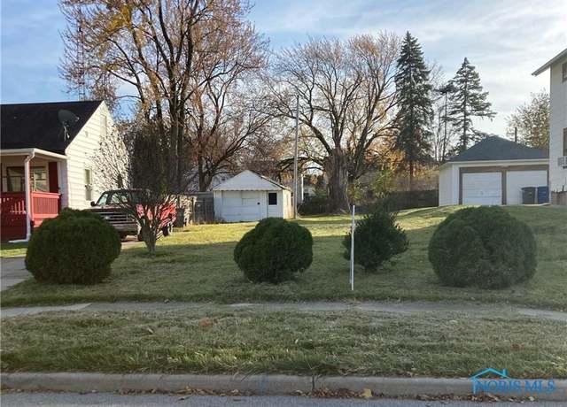 Property at 1749 Milburn Ave, Toledo, OH 43606