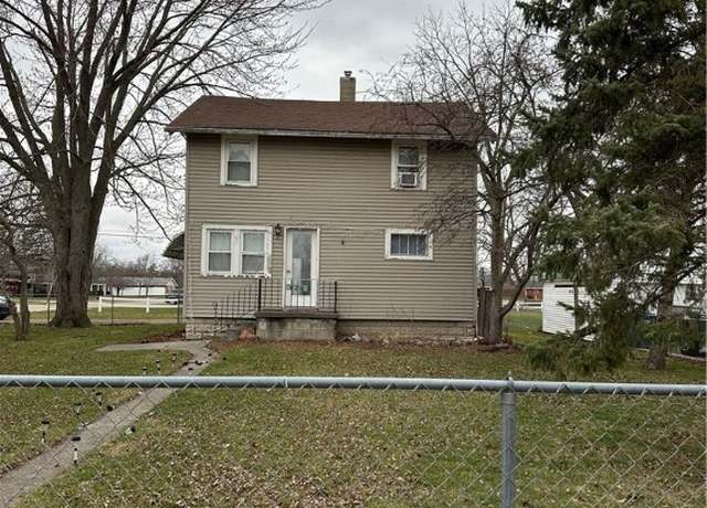 Property at 624 S Beech St, Bryan, OH 43506, 3 beds, 2 baths