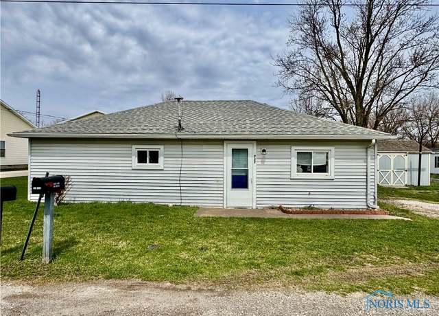 Property at 727 Ogen St, Hicksville, OH 43526, 3 beds, 1 bath