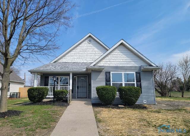 Property at 544 Fernwood Ave, Toledo, OH 43604, 4 beds, 2 baths