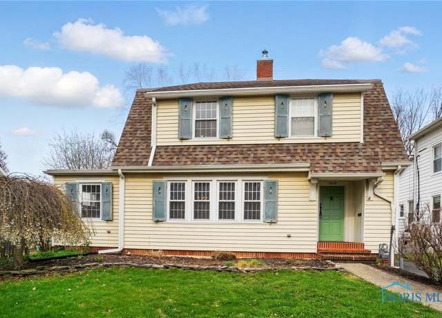Property at 1010 Washington Ave, Findlay, OH 45840, 3 beds, 1.5 baths
