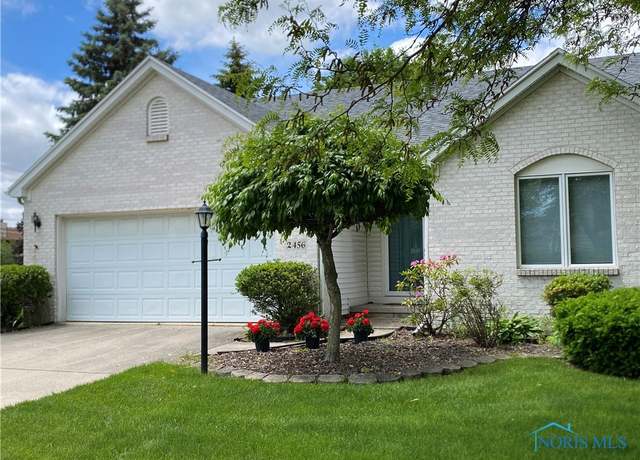 Property at 2456 Plum Leaf Ln, Toledo, OH 43614, 2 beds, 2 baths