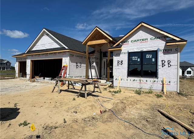 Property at 9842 Featherwood Ln, Sylvania, OH 43560, 3 beds, 2.5 baths