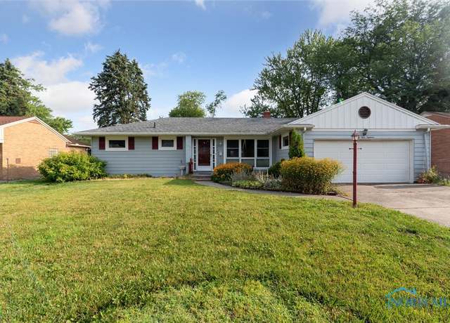 Property at 3418 Muirfield Ave, Toledo, OH 43614, 3 beds, 1.5 baths