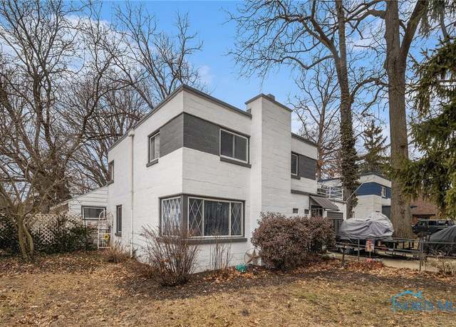 Property at 3433 Goddard Rd, Toledo, OH 43606, 3 beds, 1.5 baths