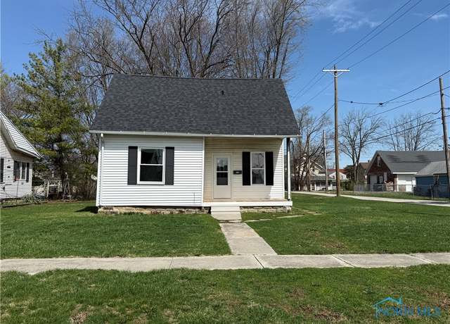 Property at 236 W Main St, Oak Harbor, OH 43449, 3 beds, 1 bath