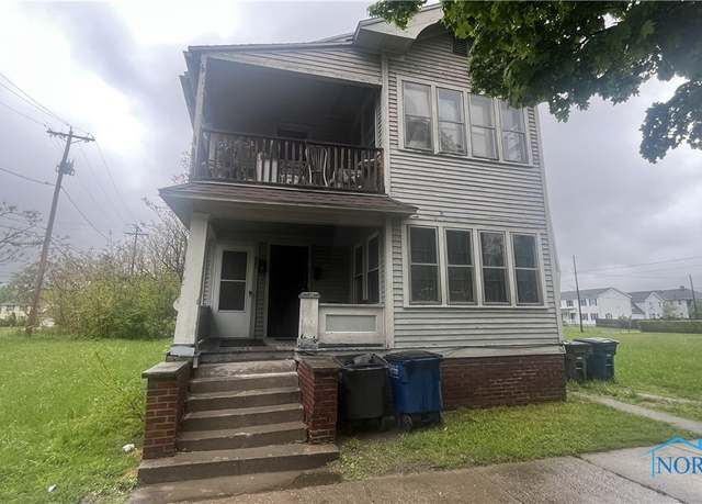 Property at 212 Floyd St, Toledo, OH 43620, 5 beds, 2 baths