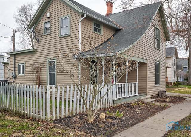 Property at 858 Maple Ave, Findlay, OH 45840, 4 beds, 1 bath