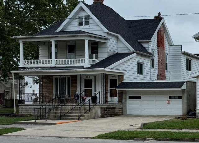 Property at 201 W Center St, Fostoria, OH 44830, 6 beds, 3 baths