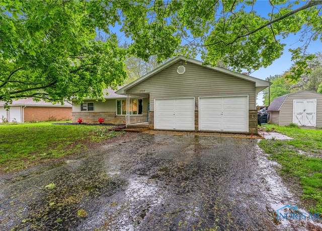 Property at 1727 Brookside Dr, Findlay, OH 45840, 3 beds, 1.5 baths