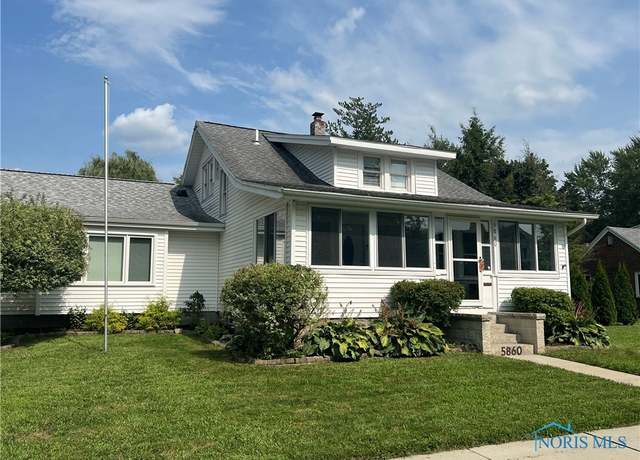 Property at 5860 Garden Park Dr, Sylvania, OH 43560, 4 beds, 2.5 baths