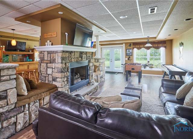 Property at 145 Lumbee Ln, Montpelier, OH 43543, 4 beds, 4.5 baths