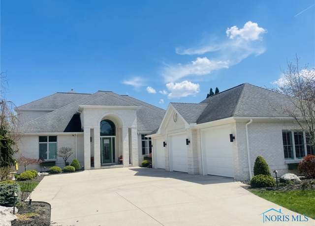 Property at 3145 Deep Water Ln, Maumee, OH 43537, 4 beds, 4.5 baths