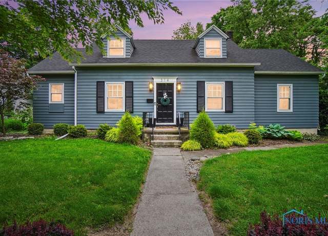Property at 314 E 2nd St, Perrysburg, OH 43551, 3 beds, 2 baths