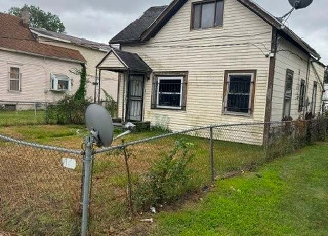 Property at 1015 Belmont Ave, Toledo, OH 43607, 2 beds, 1 bath