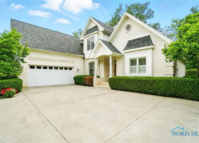 Property at 3236 Deep Water Ln, Maumee, OH 43537, 4 beds, 2.5 baths