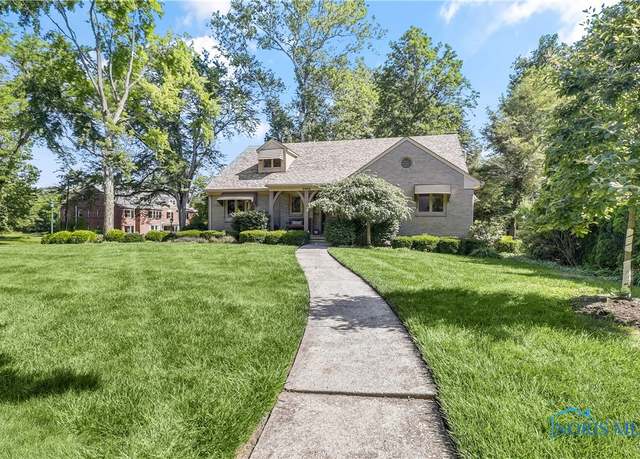 Property at 3998 W Bancroft St, Ottawa Hills, OH 43606, 3 beds, 2.5 baths
