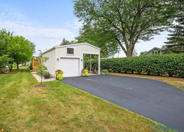 Property at 112 W Main St, Haskins, OH 43525, 2 beds, 1 bath