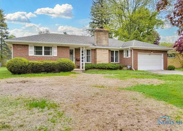 Property at 2838 Isha Laye Way, Toledo, OH 43606, 3 beds, 2.5 baths
