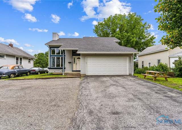 Property at 801 W Sandusky St, Findlay, OH 45840, 3 beds, 3 baths