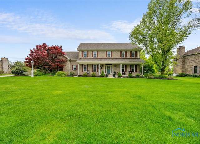 Property at 1122 Cedar Creek Dr, Northwood, OH 43619, 4 beds, 3 baths