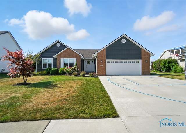 Property at 1443 Timberwood Dr, Findlay, OH 45840, 3 beds, 2.5 baths