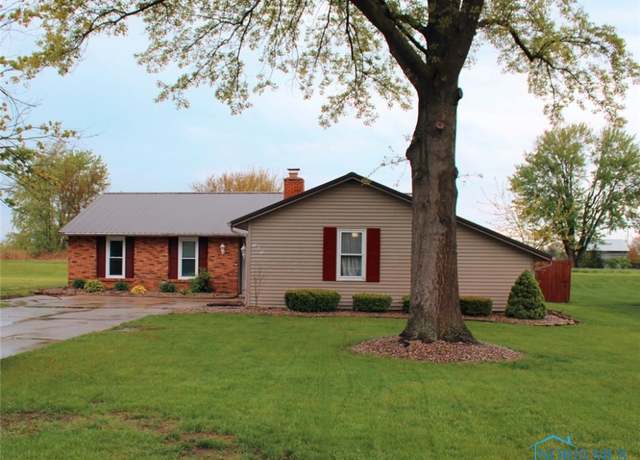 Property at 508 Maple Ln, Hicksville, OH 43526, 3 beds, 2 baths