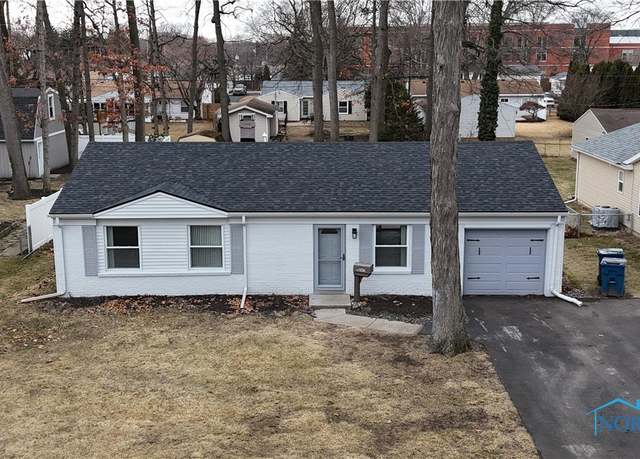 Property at 5263 Burgess Dr, Sylvania, OH 43560, 3 beds, 1 bath